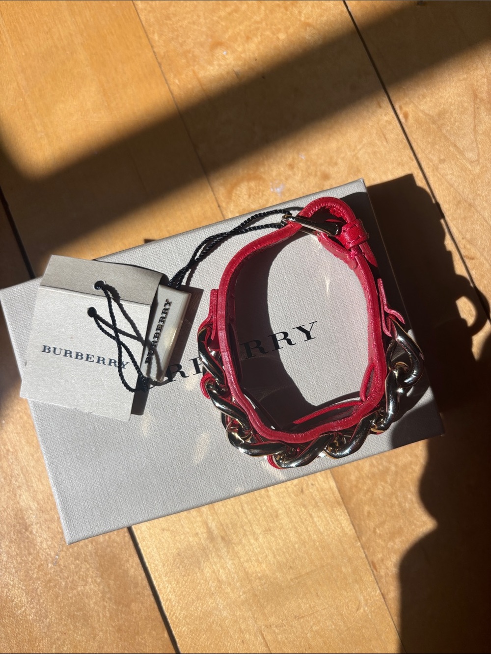 Burberry Gold Chain Bracelet with Red Leather - Picture 5 of 6